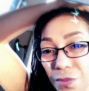 Meet your Posher, Bee